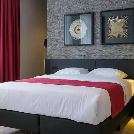 Hotel Amory By Hyllit 3*