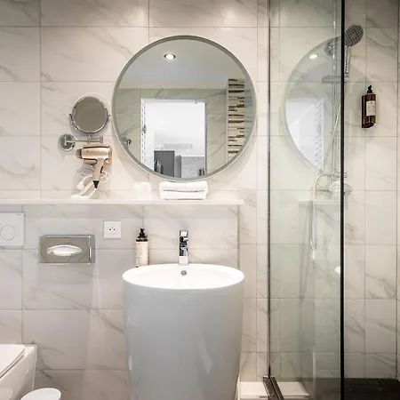 Amory By Hyllit Antwerpia
